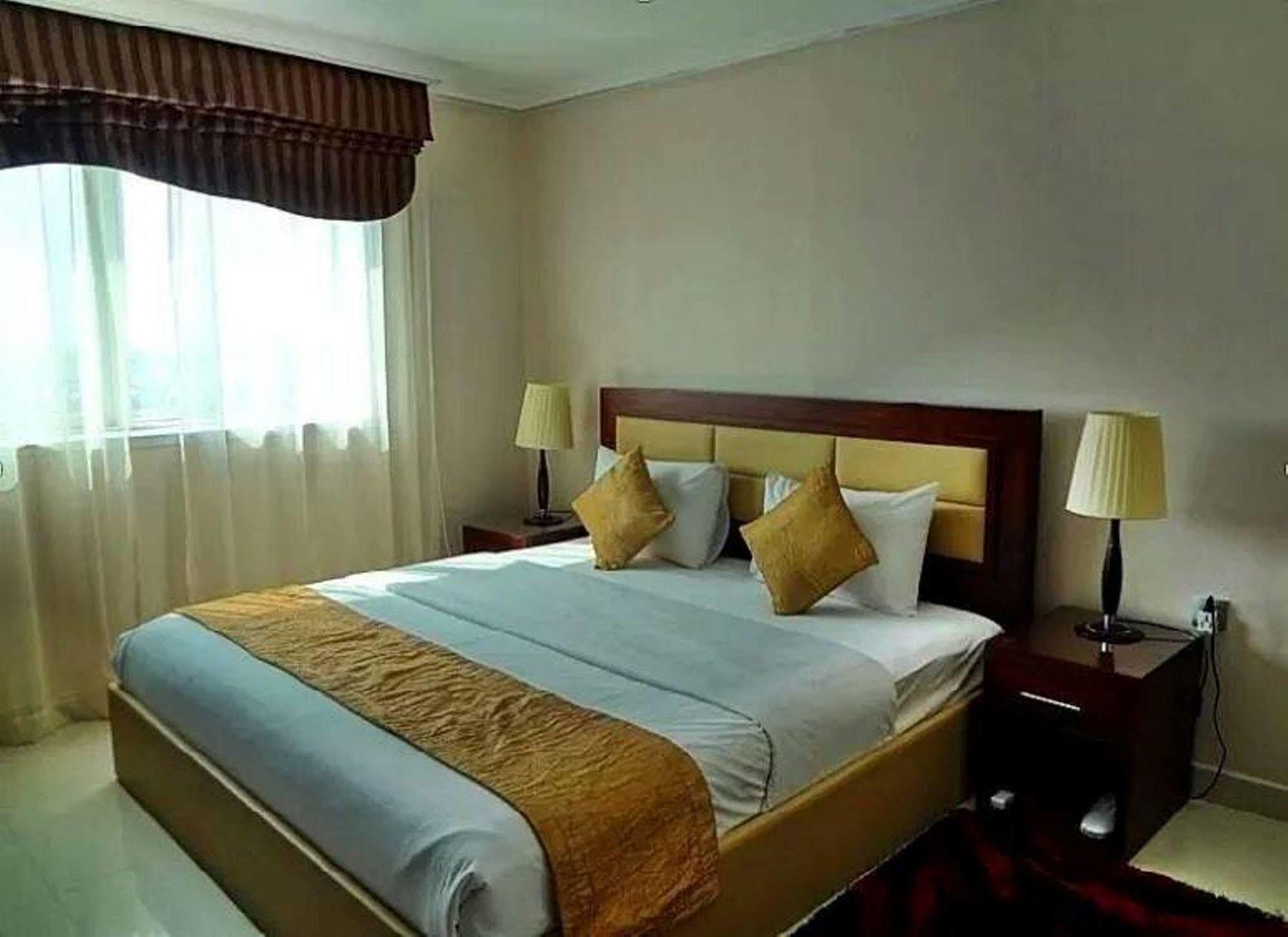 Hala Inn Hotel Apartments - Baithans Ajman Exterior photo